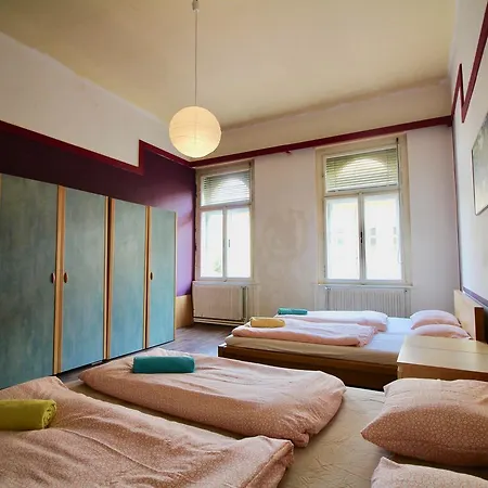 Apartment Great 2 Bedroom Flatel On Vinohrady *