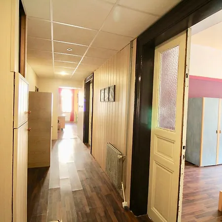 Great 2 Bedroom Flatel On Vinohrady * Prag